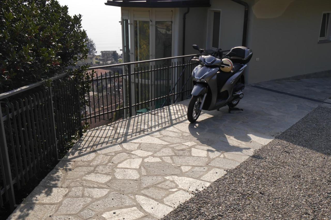 Casa Colmegna Mit Traumhaften See- Und Bergblick Luino Exterior foto